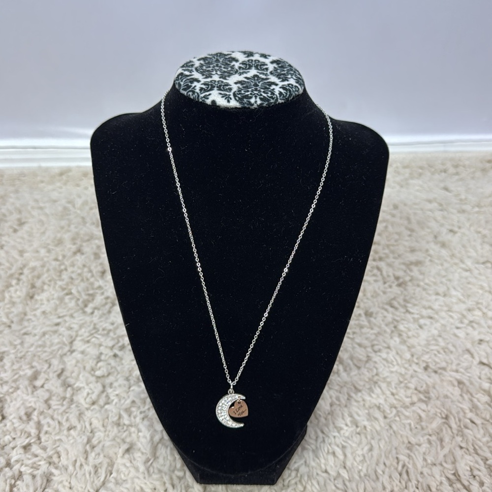 Dillard’s Silver‎ Necklace Women’s